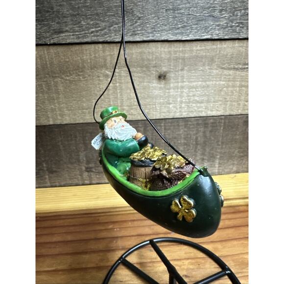 Vintage Irish Santa in a boat with bags of gold coins, St. Patricks Day - Picture 4 of 4
